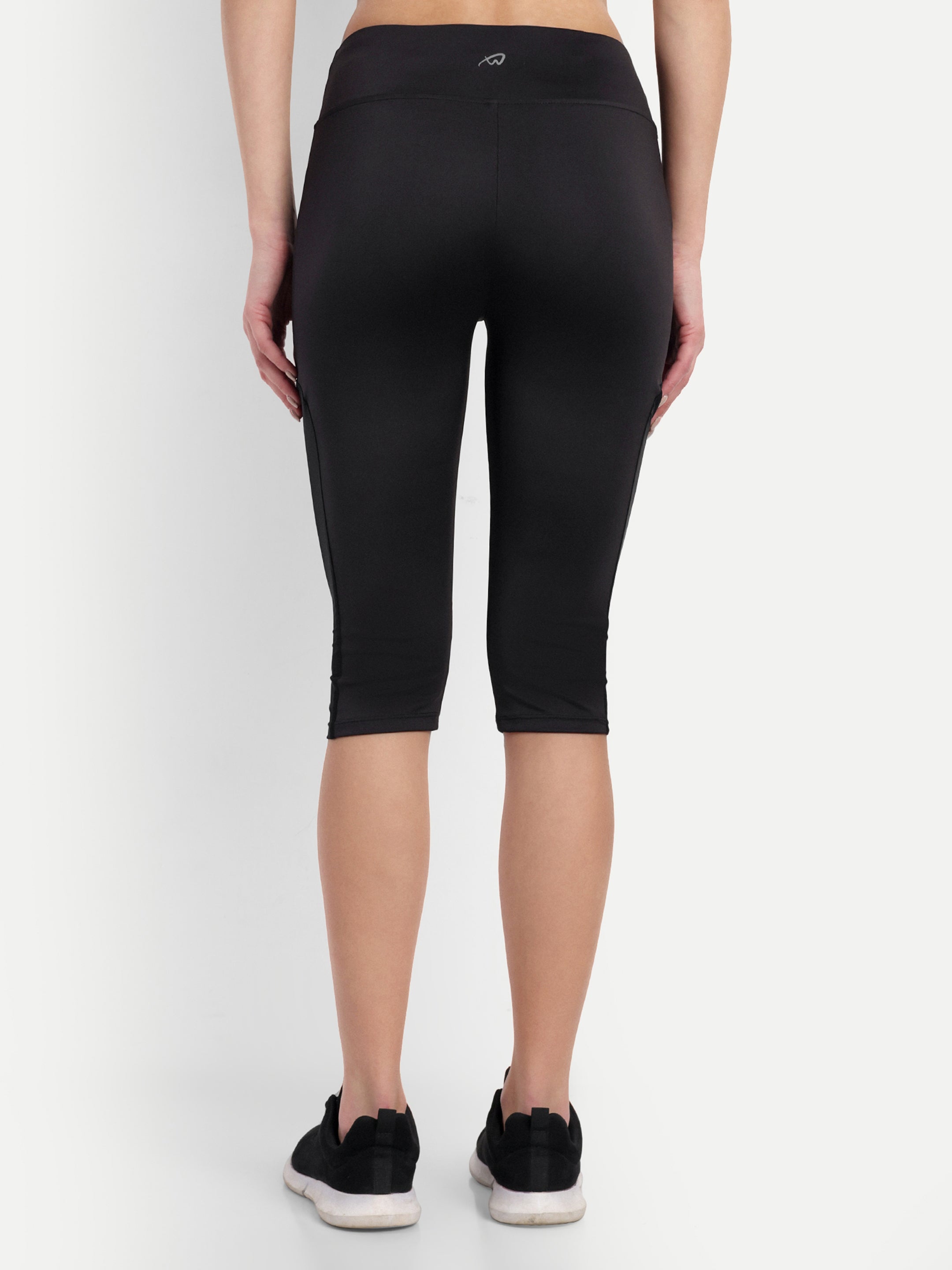 Women sports capri tights black - back view -Waylene